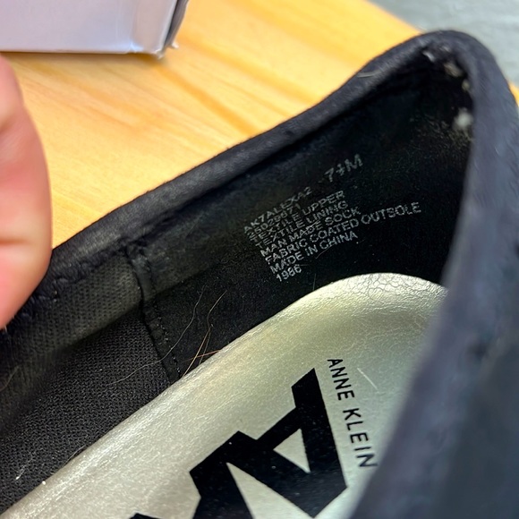 NEW Anne Klein Sport Flats Size 7.5M - Picture 6 of 7